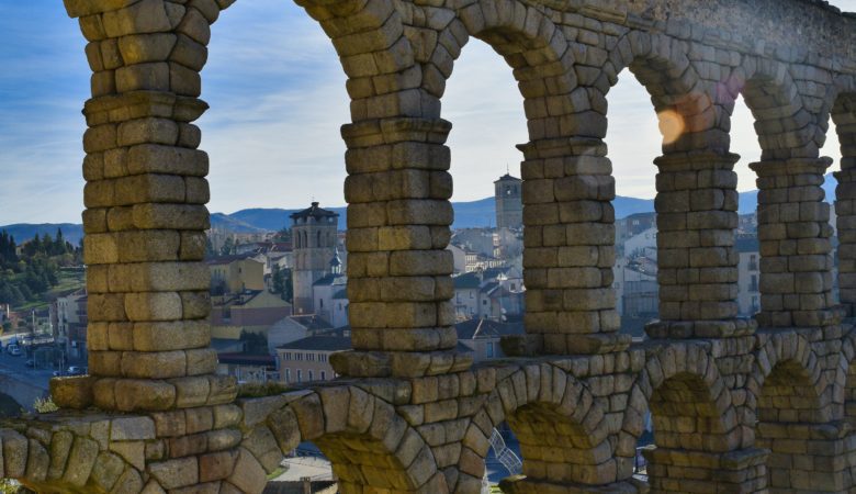 Segovia Spain Aqueduct facts