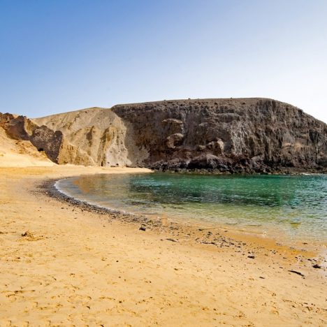 The 5 best beaches in Lanzarote you can not miss if you visit the island
